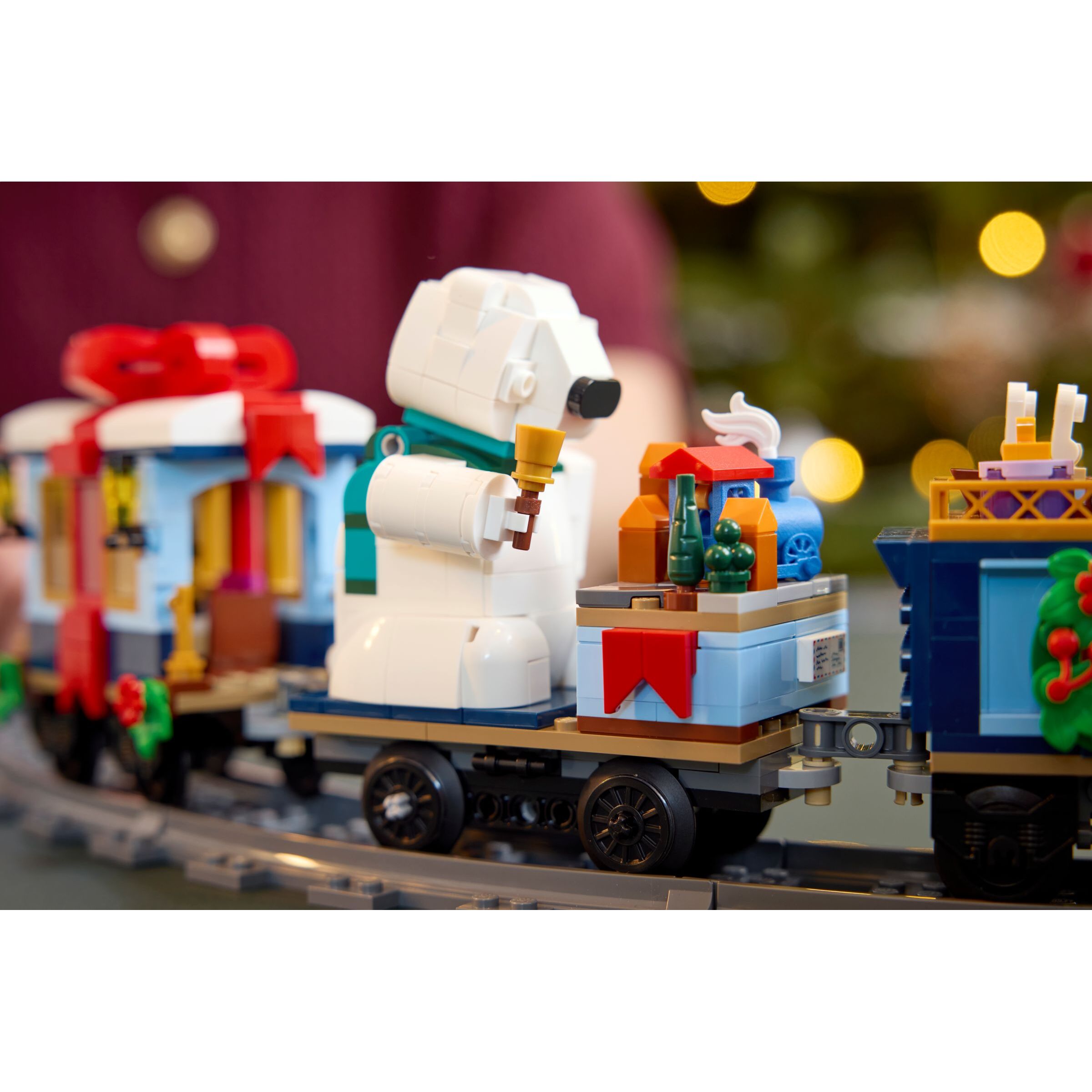 Holiday Express Train - Image 14