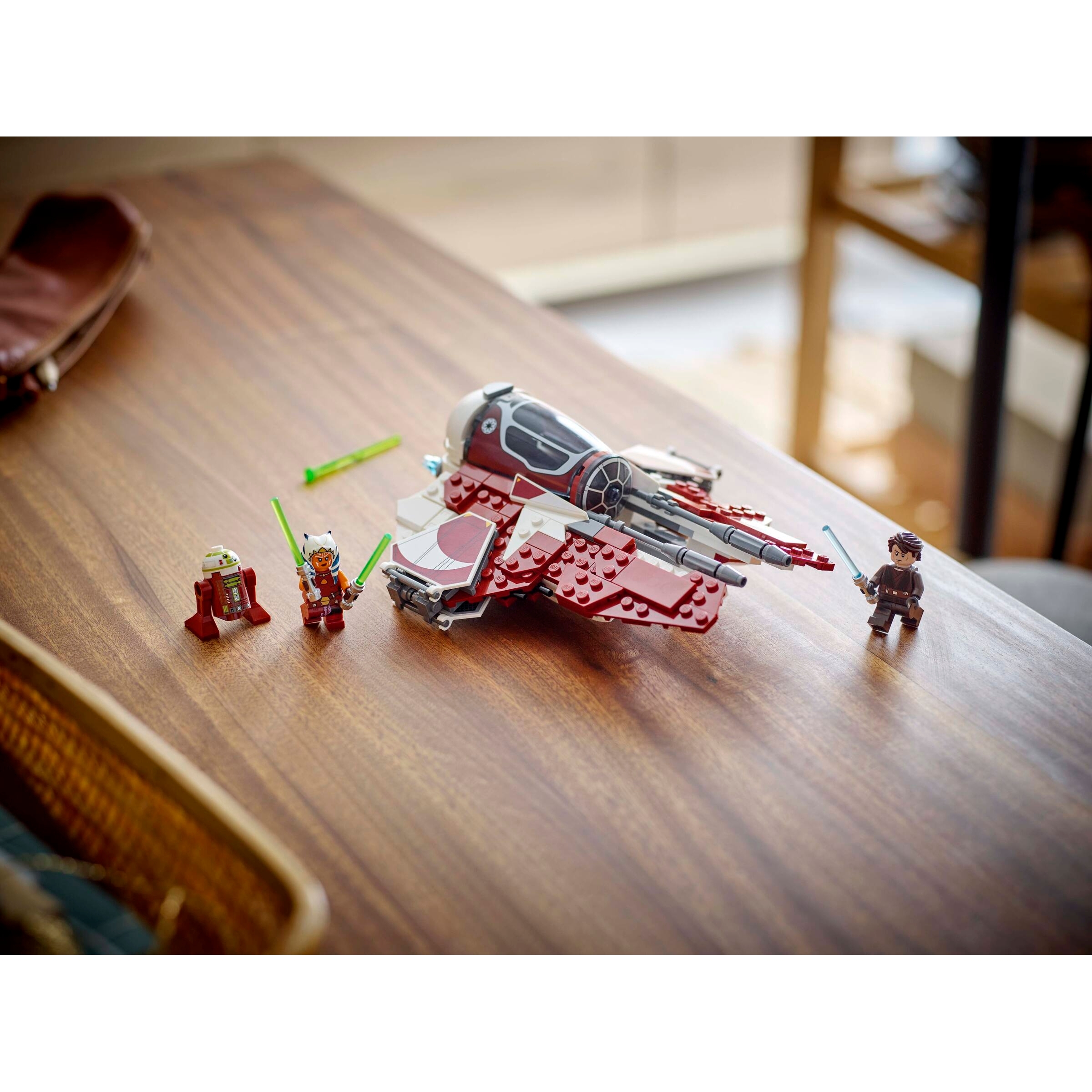 Ahsoka's Jedi Interceptor - Image 10