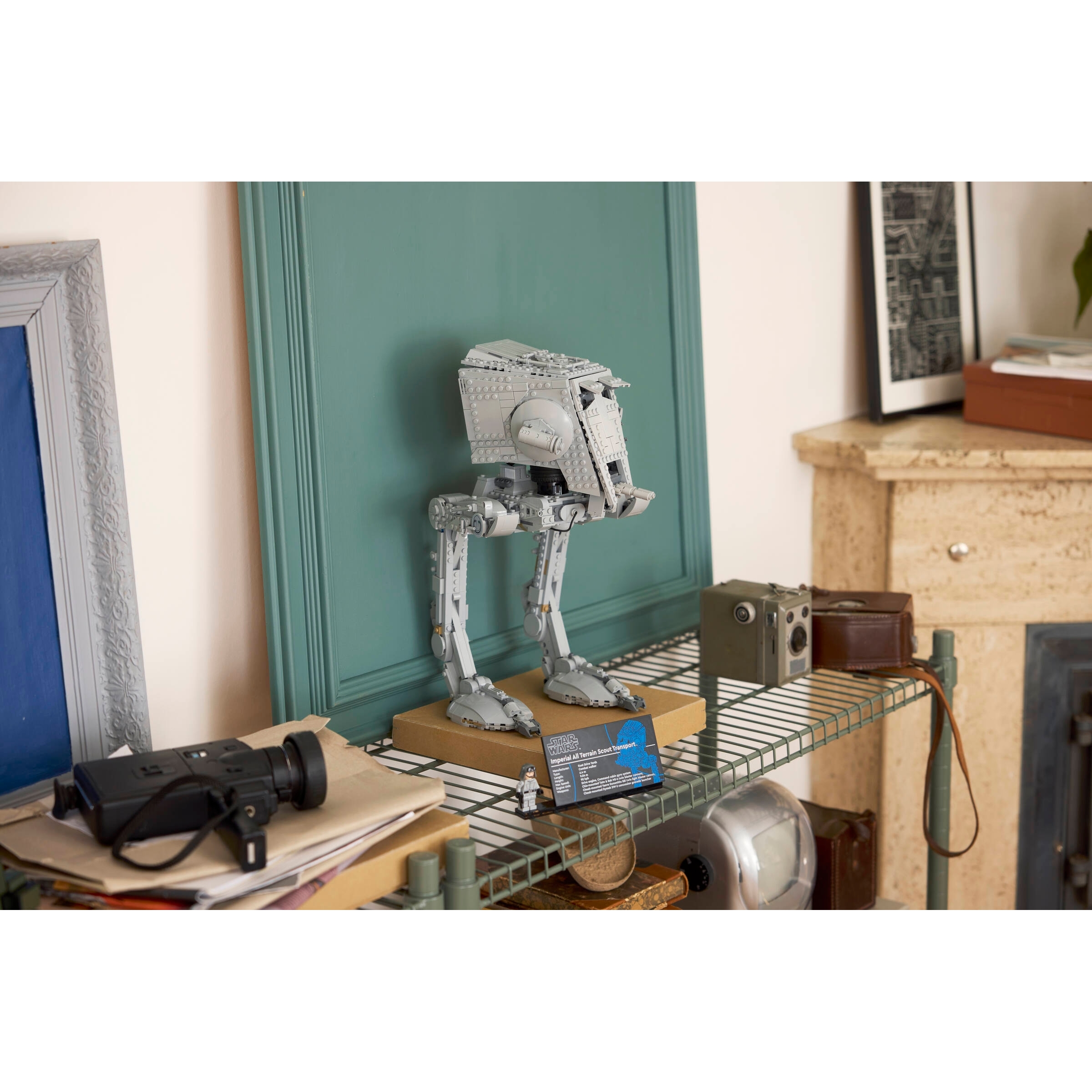 At-St Walker - Image 13