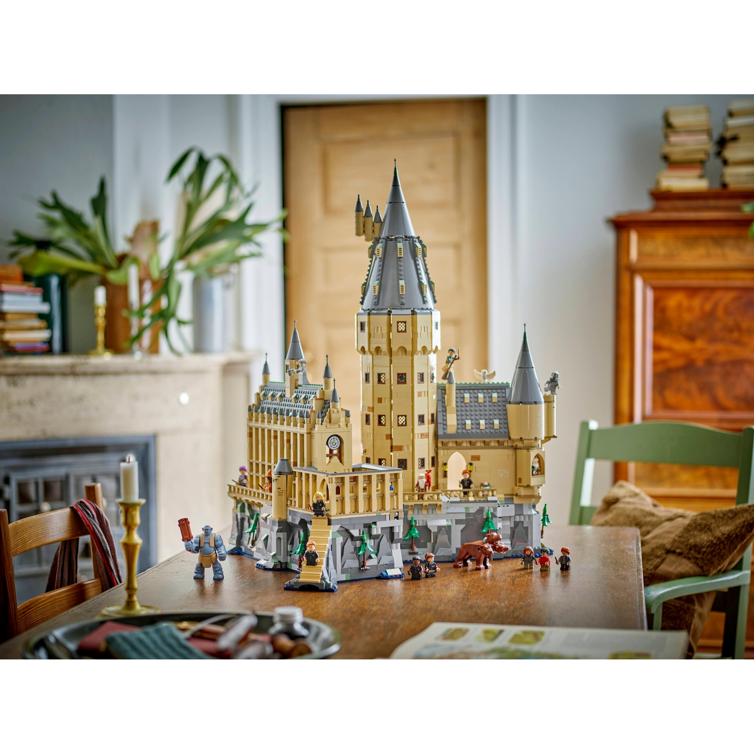 Hogwarts Castle: The Main Tower - Image 10