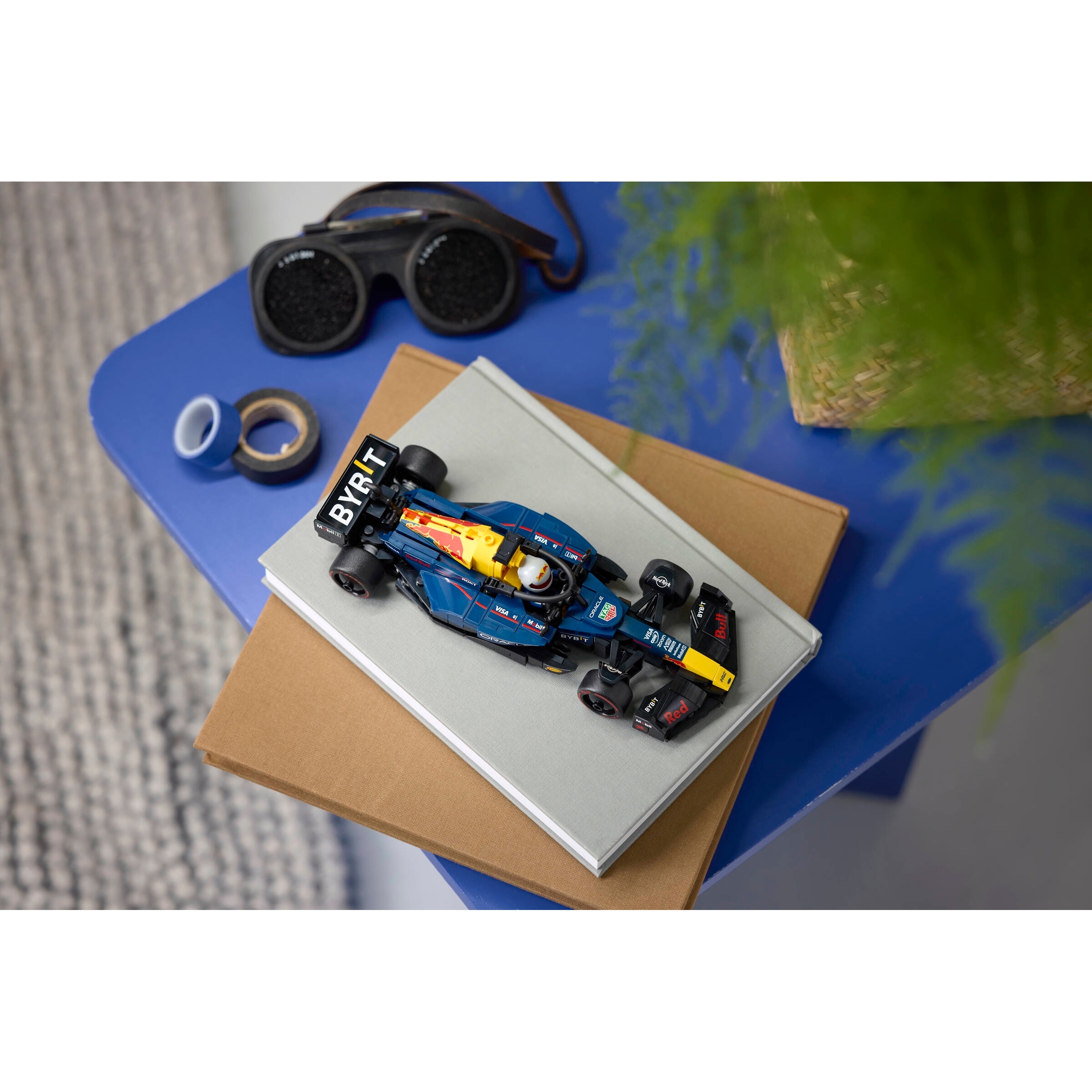 Oracle Red Bull Racing Rb20 F1 Race Car - Image 9
